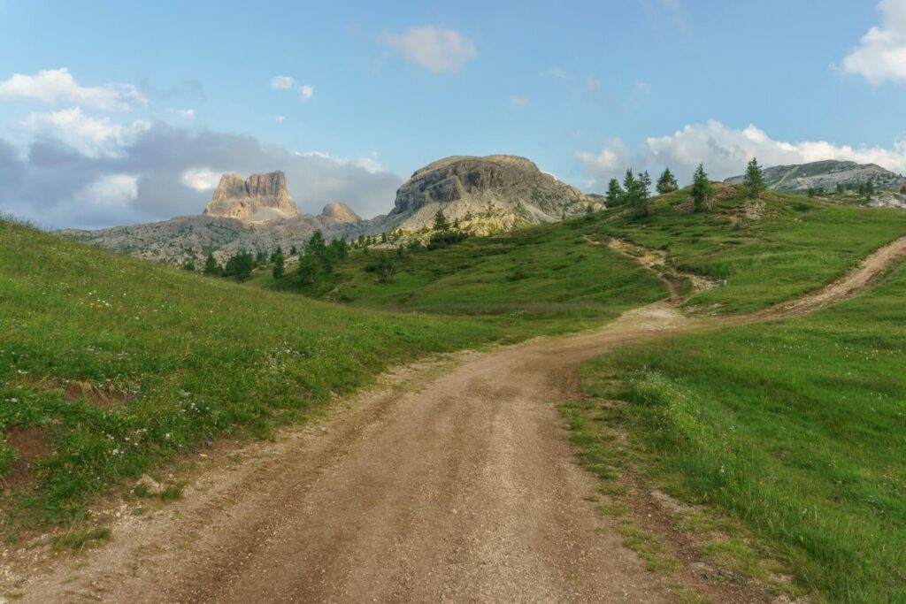long mountain trail horizon adventure